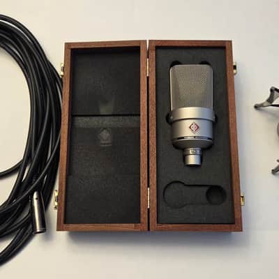 Neumann TLM 103 Large Diaphragm Cardioid Condenser Microphone with Neumann EA 4 Shockmount image 5
