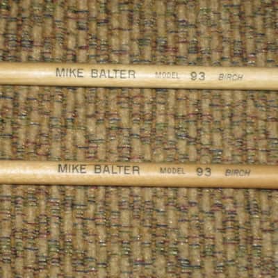 one pair new old stock near A+ Mike Balter MB93B (93B) Extra Hard Keyboard Mallets, 1 plastic (phenolic) round white HEADS and natural birch HANDLES - mid to late 1990s (+ packaging) Unwound Series image 2