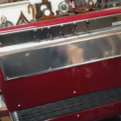 GORGEOUS CAVAGNOLO FRANCE 96 BASS 4 VOICE CHROMATIC ACCORDION COMPACT PRO 8 image 6