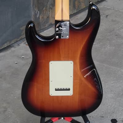 Fender American Professional II Stratocaster, Rosewood Fingerboard, Anniversary 2-Tone Sunburst image 7
