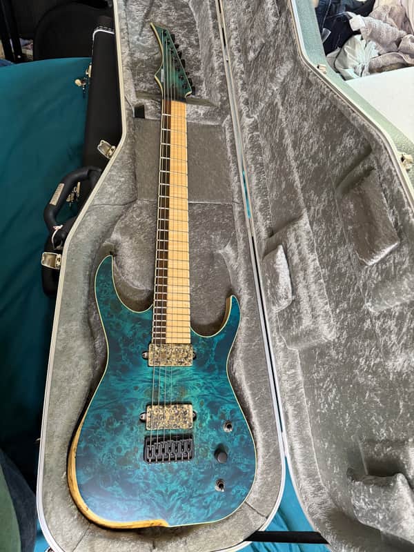 Skervesen Raptor 7 - Ocean image 1