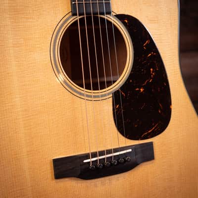 2025 Martin D-18 Standard Series – Natural image 9