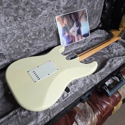 Fender Stratocaster Ex JUDAS PRIEST Artist Owned by K.K. Downing, band signed by KK, Rob Halford and Glenn Tipton. 1985 Vintage 80s guitar. Custom Shop strat flight case included image 22