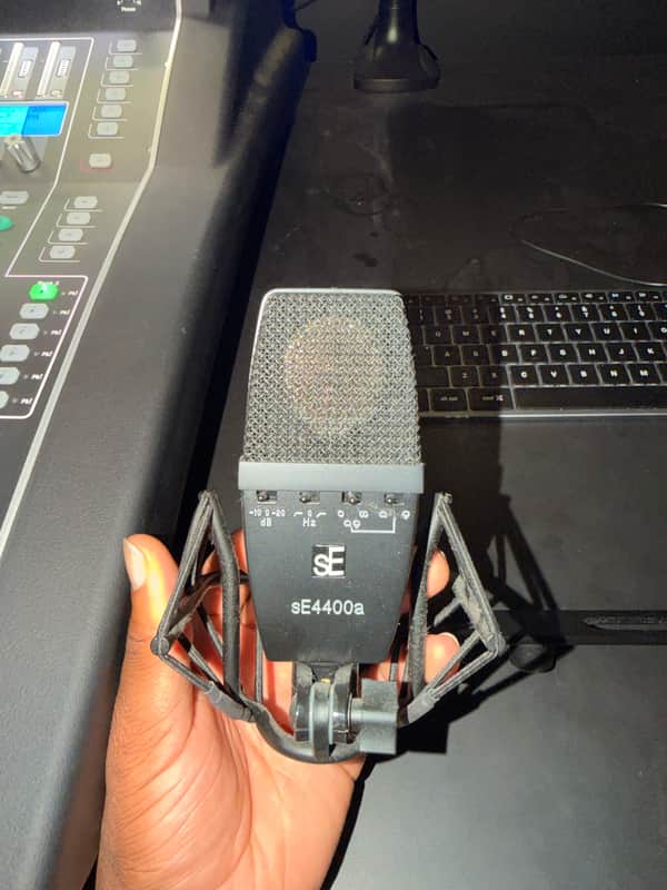 sE Electronics sE4400a Large Diaphragm Multipattern Condenser Microphone Matched Pair 2009 - Present - Black image 1