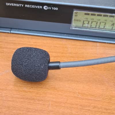 Sennheiser Diversity Reciver EM100-EW100+Hedmic me3 image 10