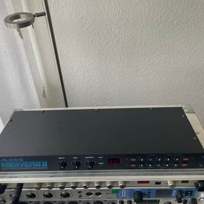 Alesis MIDIVERB II 16 Bit Digital Effects Processor image 2