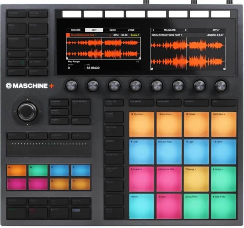 Native Instruments Maschine plus 2020 - Black/silver image 1