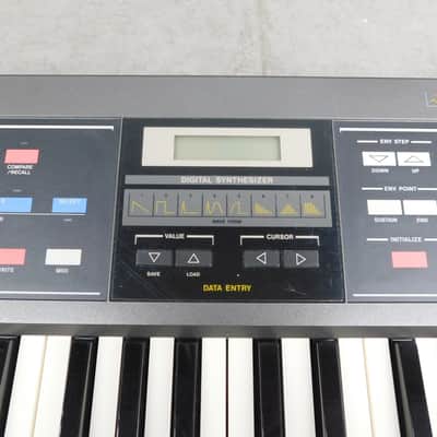 CASIO CZ-1000 | Vintage Phase Distortion Synthesizer | w/ Dust Cover & Manuals image 8