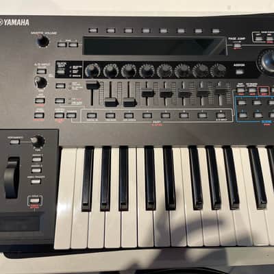 Yamaha Montage M7 76-Key Synthesizer image 4