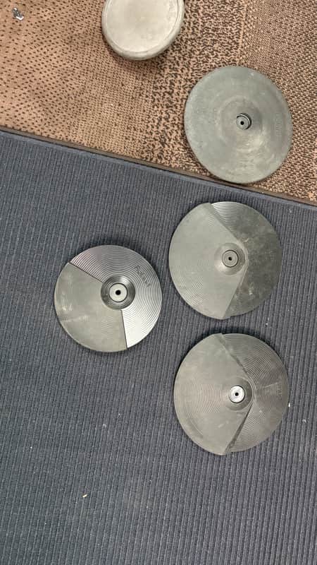 Roland V-Drums TD-12 2016 Bild 1