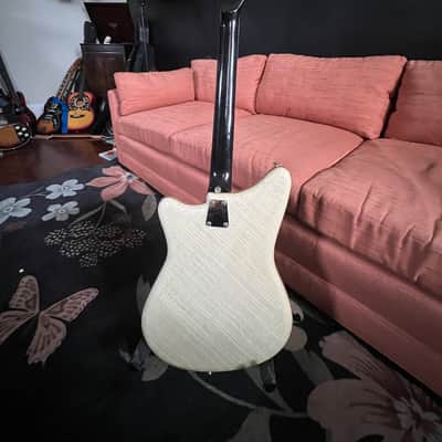 Eko 500 Mid 60s - Sparkle Blue front / mother of pearl back image 2