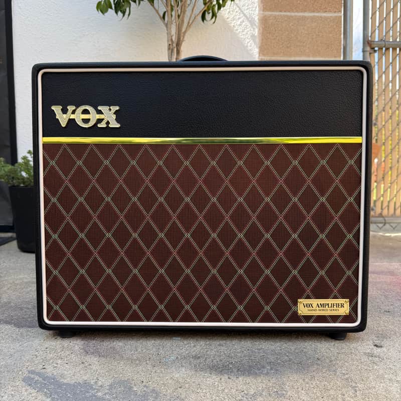 Vox AC10 Hand-Wired Amplifier AC10HWR1 image 1