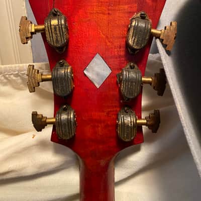 D'Angelico new yorker     basket case 1950's stained red image 11