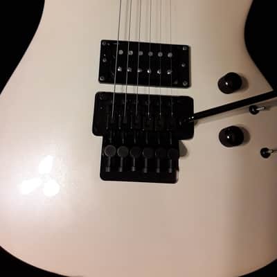 Kramer, Extremely Rare Vintage Kramer American Showster Savant II 1989 Arctic Pearl White image 2