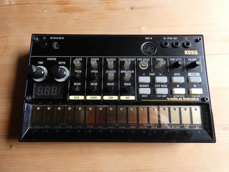 Korg Volca Beats Analog Rhythm Machine - Black image 1