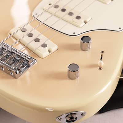 Godin Shifter 4 Bass Trans Cream Used image 11