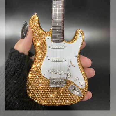 Axe Heaven Fender Stratocaster 1:4 miniature Replica 2024 - Swarovski Crystals image 2
