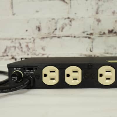 Furman Model AR -117 A.C. Line Regulator/Power Conditioner image 7