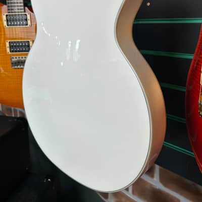 Gretsch G5422TG Electromatic DC Snowcrest White 2022 Semi-Hollow Guitar image 12