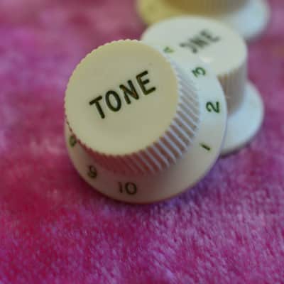 Vintage 1960's Fender Stratocaster Knob Set - Pre-CBS Control Knobs 1963 1964 Volume Tone image 7