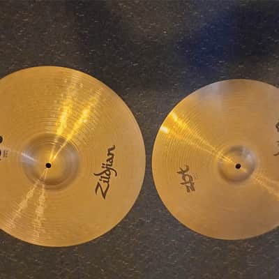 Pair of Zildjian ZBT Crash Cymbals 16 & 18 inch image 1
