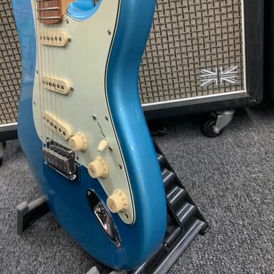 Fender Player Plus Stratocaster with Pau Ferro Fretboard 2021 - Present - Opal Spark image 2