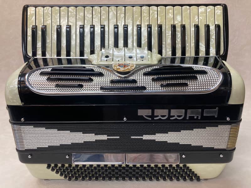 MONTERREY 2-REED ACCORDION #MWK611 image 1