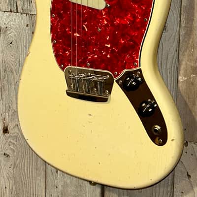 1965 Fender Musicmaster II with Rosewood Fretboard - Olympic White image 5