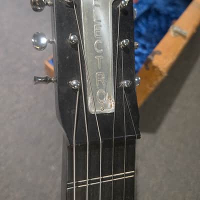 Rickenbacker Model B panda 1940-1950s - Black and White image 6