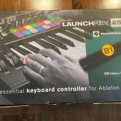 Novation Launchkey 25 Keyboard Controller