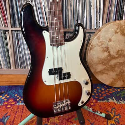 Fender American Professional Precision Bass 2018 - Sunburst image 1