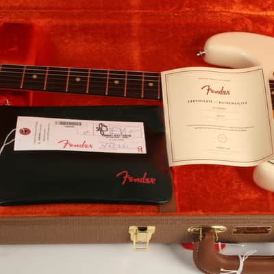 Fender American Vintage II 1961 Stratocaster Left-Hand Rosewood Fingerboard Olympic White V25751 image 13
