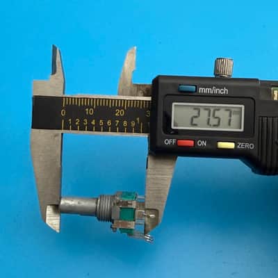 ROLAND MC-505 Groovebox Sequencer Part: 3-Pin Potentiometer 103B Pot [10KB] image 5