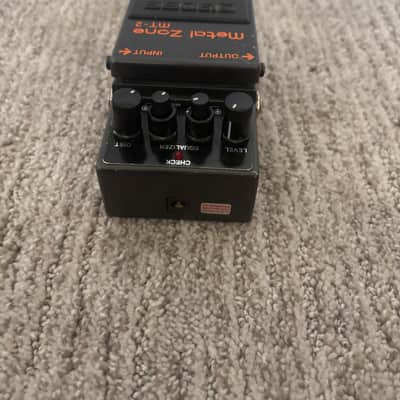 BOSS MT-2 l Zone 最初期1991年製 Boss MT-2 Metal Zone (Silver Label) 1991 - Present - Black | Reverb