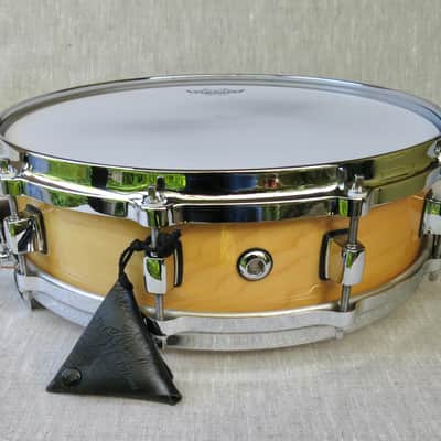 Pearl J R ROBINSON  14 X 4 SNARE DRUM, VERY RARE - NATURAL MAPLE   FINNISH,  STUNNING, MINT. image 3