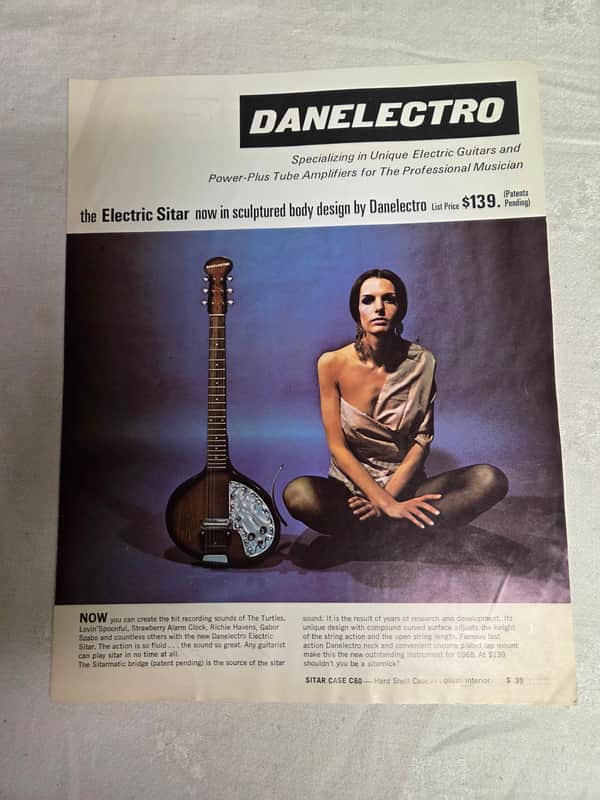 Vintage RARE 1968 Danelectro Coral Vincent Bell Full Color Catalog 4 Pages Long Horn Convertible Sitar Firefly Amps Case Candy