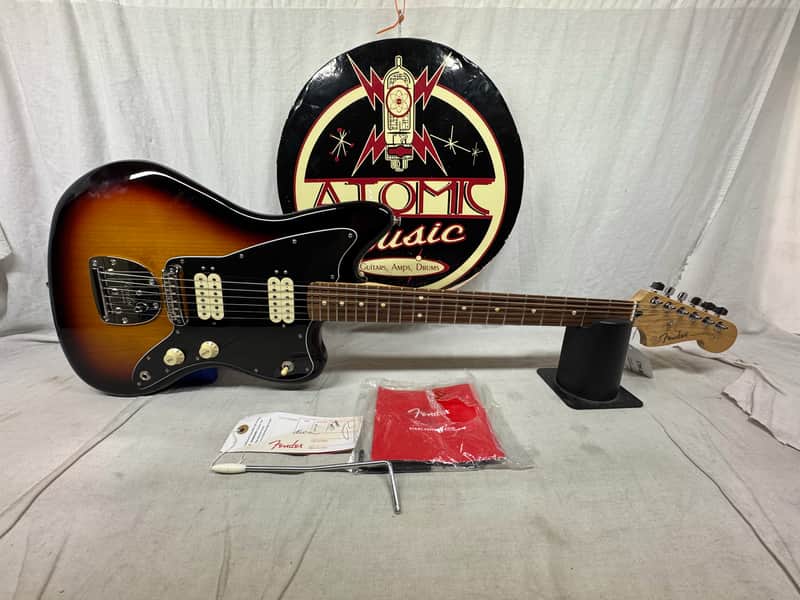 Fender Player Jazzmaster Guitar 2022 - 3-Color Sunburst / Pau Ferro fingerboard