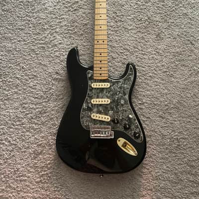 Fender FSR Special Edition Stratocaster 2015 MIM Black Noiseless N3 Pups Guitar image 1