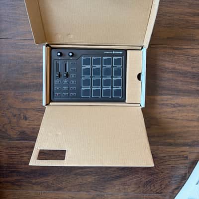 Donner MIDI Pad Beat Maker Machine Professional, Drum Machine with 16 Beat Pads, 2 Assignable Fader & Knobs and Music Production Software image 3