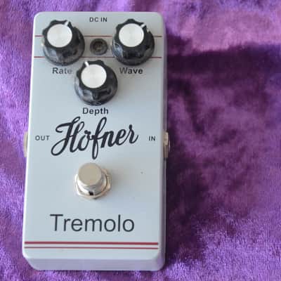 Hofner Vintage Analog Tremolo Pedal * rare model for the Hofner collector * many cool authentic tremolo/vibrato sounds of the 1960/70s*excellent condition* image 3