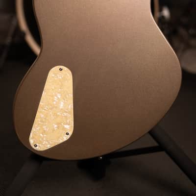 D'Angelico Deluxe Bedford SH 2021 - Present - Desert Gold image 6