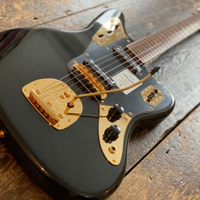 Fender Japan Traditional 2025 Ltd Edition Collection '60s Jaguar Black Pearl w/ Matching Headstock image 3