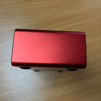 One Owner Focusrite Scarlett 2i2 3rd Gen USB Audio Interface 2019 - Present - Red / Black image 8