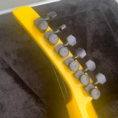 Parker Fly Deluxe Standard 2000 - Taxi Cab Yellow image 7