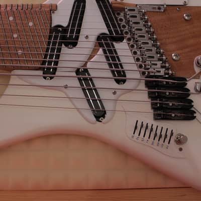 Crazyest Guitar 2021 - 15-Strings - 5 Built in Effects - Harp Bass - Pit Guitars image 7