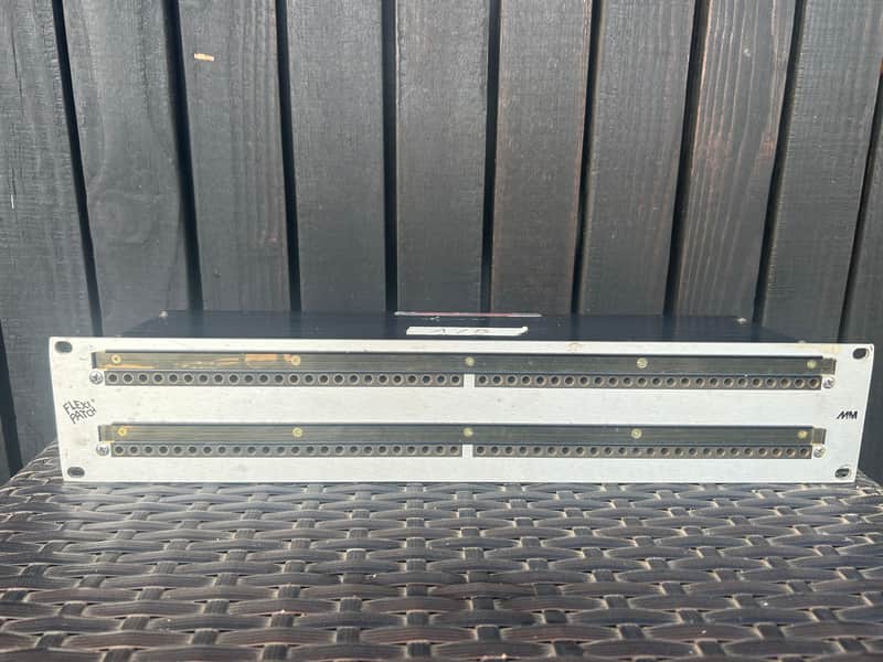 M&M  Flexipatch TT patchbay ELCO patch bay image 1