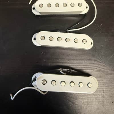 Fender MIM Ceramic Single Coil Pickups 2001 - White image 1