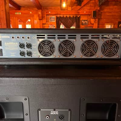 Ashdown ABM 900 EVO III 15th anniversary with Ashdown 8x10 cabinet image 4