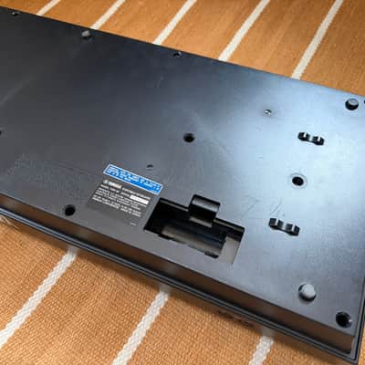 Yamaha PSR-36 FM Synthesizer image 3