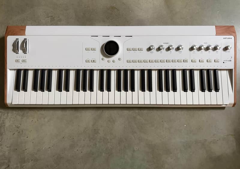 Arturia AstroLab 61-Key Stage Keyboard 2024 - Present - White image 1